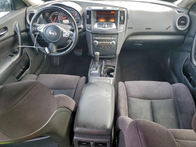 Nissan Maxima S Image 5