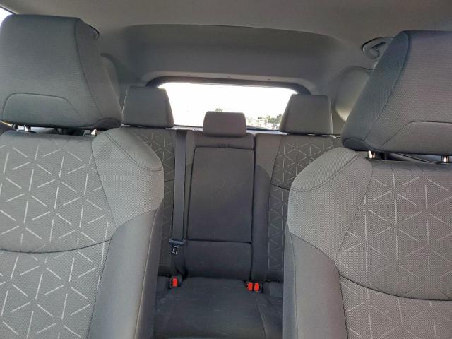 Toyota RAV4 Xle Image 9