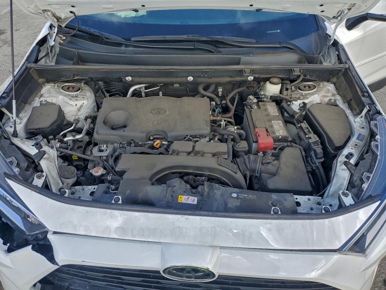 Toyota RAV4 Xle Image 5