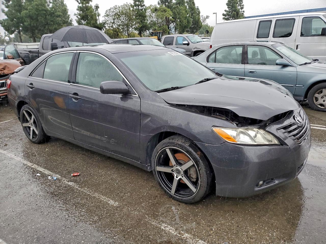 Toyota Camry Ce Image 8