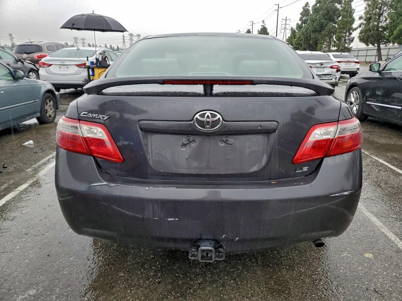 Toyota Camry Ce Image 3