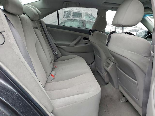 Toyota Camry Ce Image 11