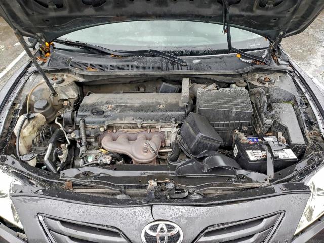 Toyota Camry Ce Image 10