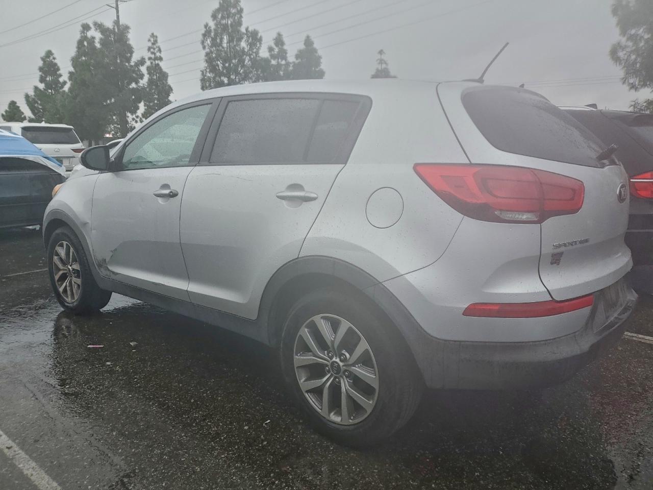 Kia Sportage Lx Image 2
