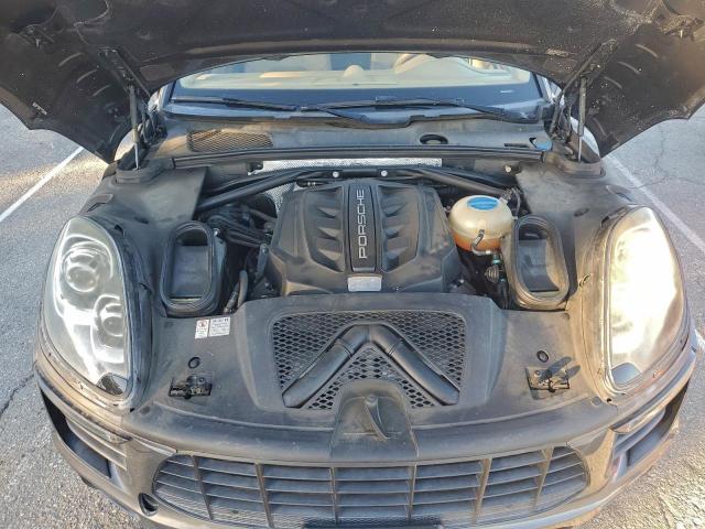 Porsche Macan S Image 11