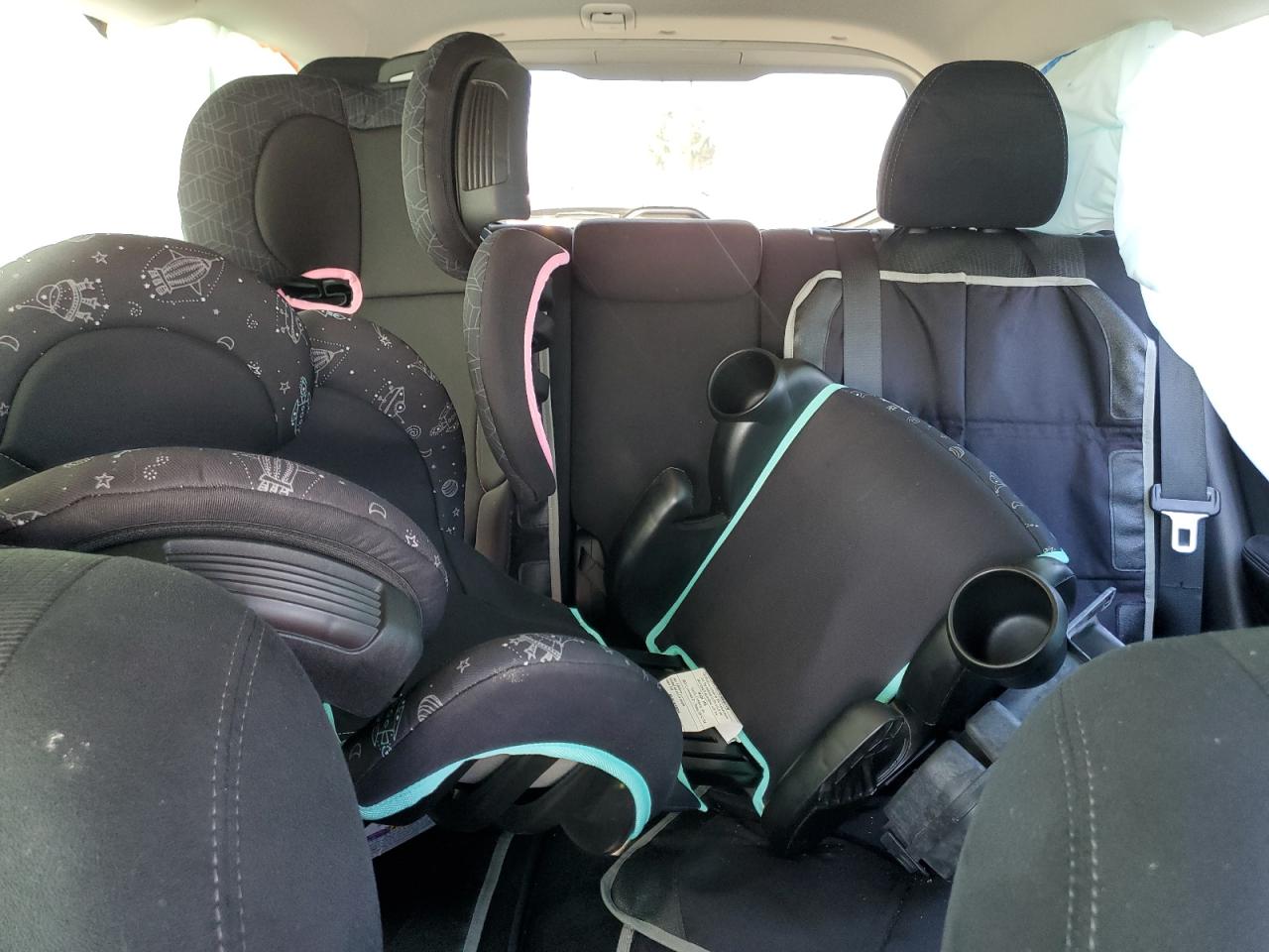 Nissan Rogue S Image 11