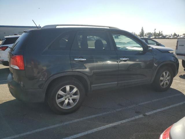 Kia Sorento Base Image 4