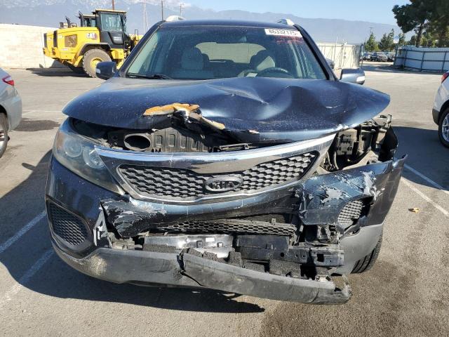 Kia Sorento Base Image 10