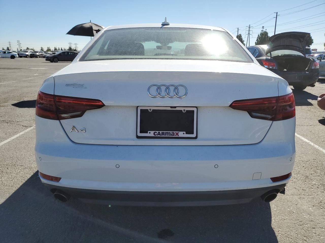 Audi A4 Premium Image 8