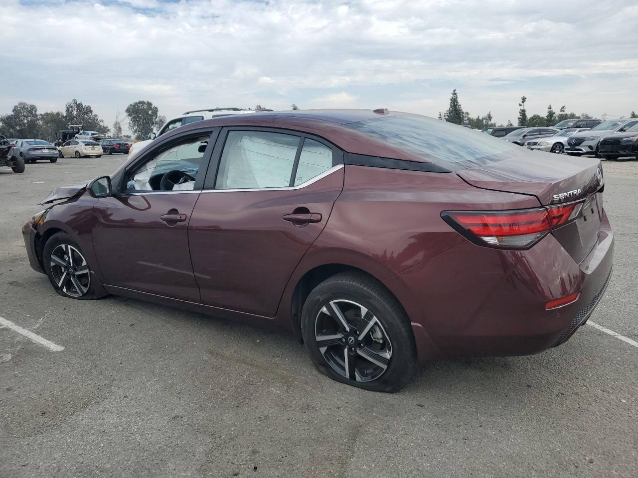 Nissan Sentra Sv Image 2