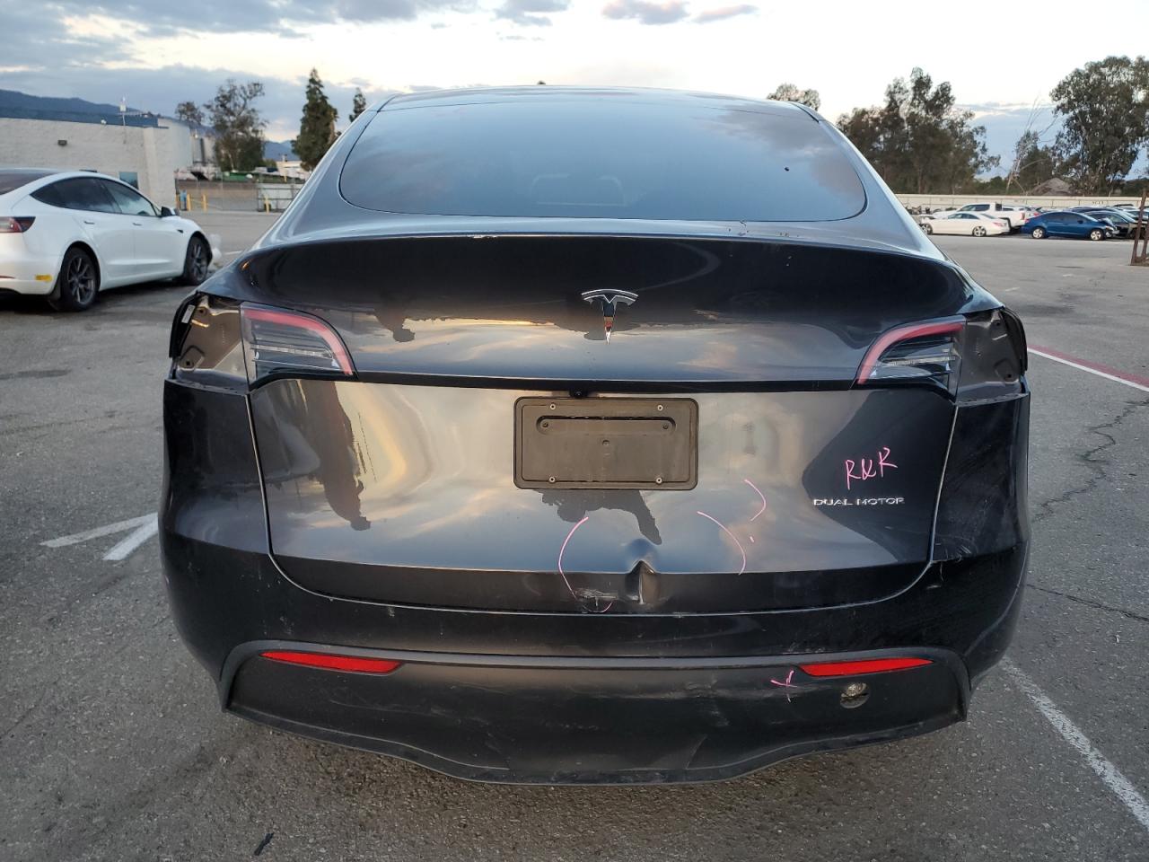 Tesla Model Y Image 11