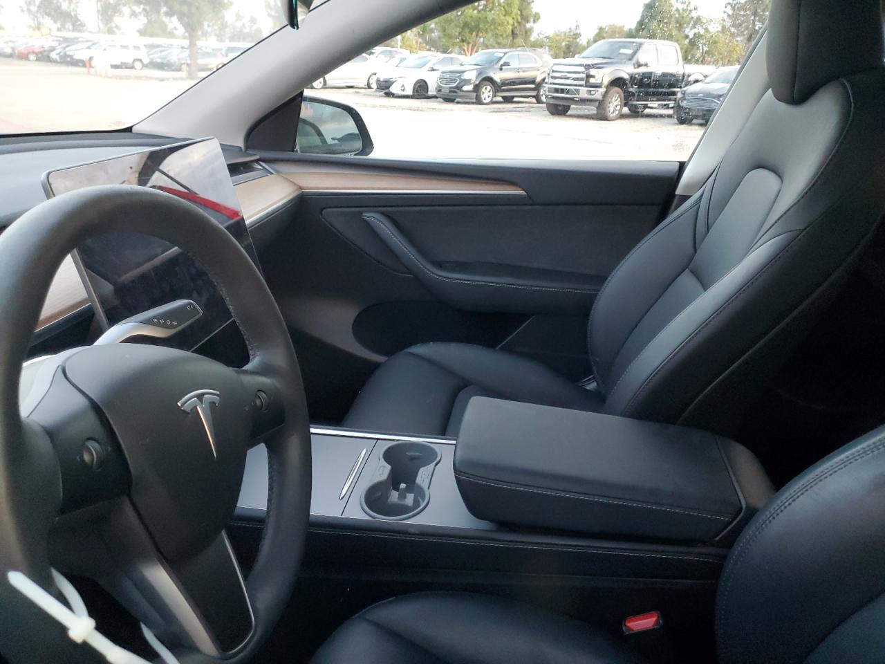 Tesla Model Y Image 6