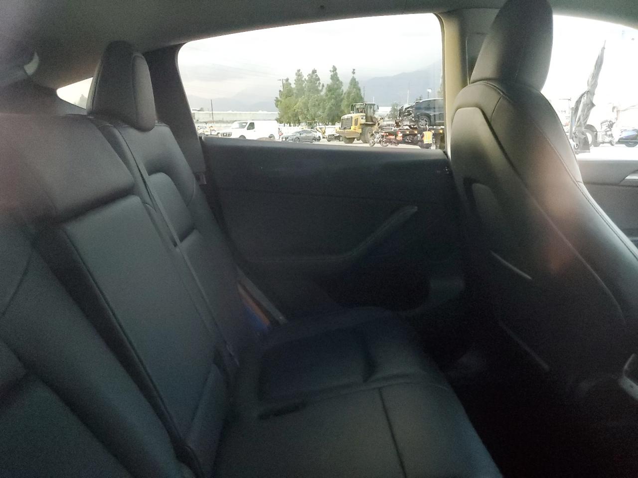 Tesla Model Y Image 8