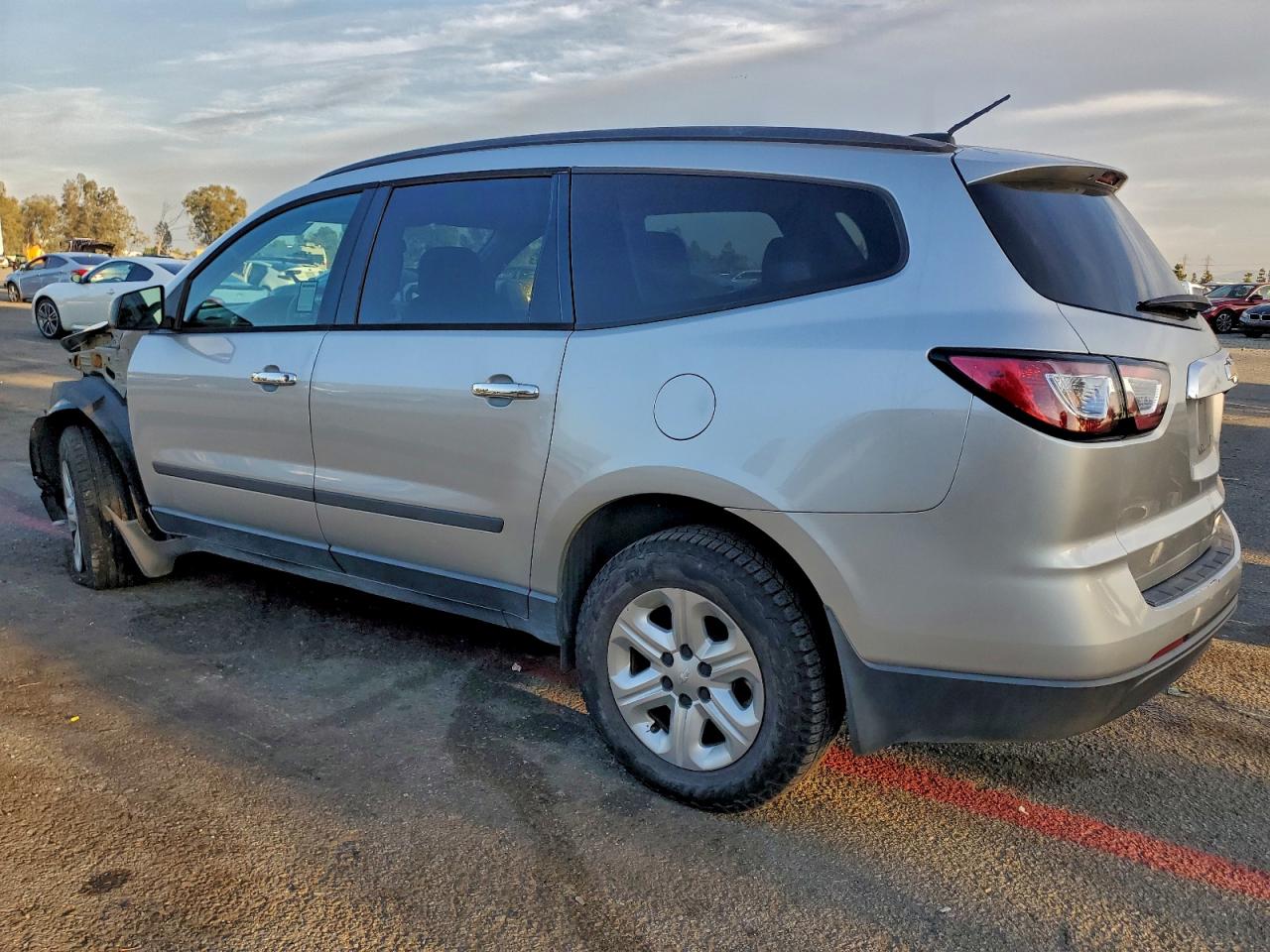 Chevrolet Traverse Ls Image 4