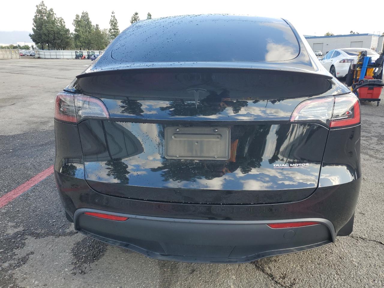 Tesla Model Y Image 5