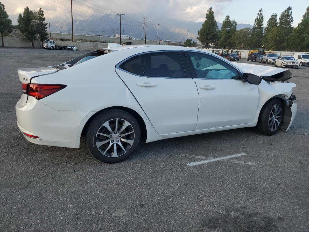 Acura TLX Tech Image 5
