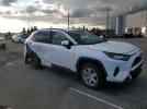 Toyota RAV4 Le Image 4
