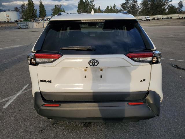 Toyota RAV4 Le Image 10