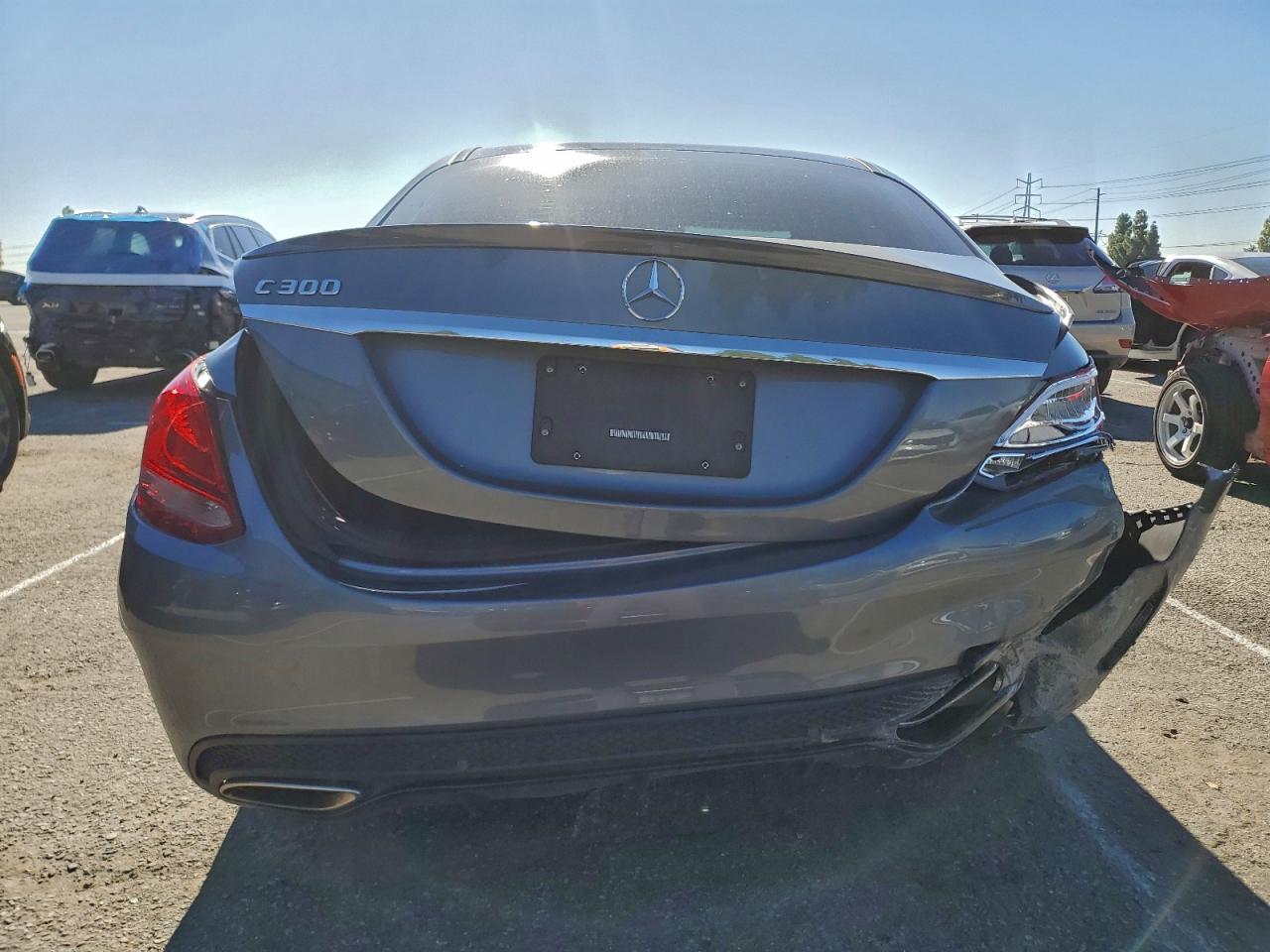 Mercedes-Benz C-Class 300 Image 5