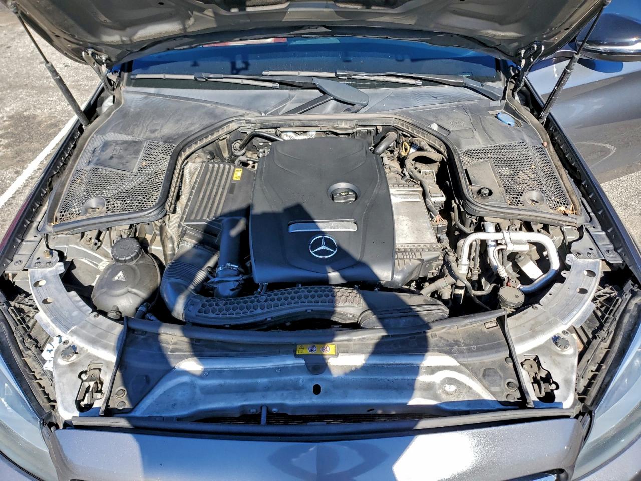 Mercedes-Benz C-Class 300 Image 3