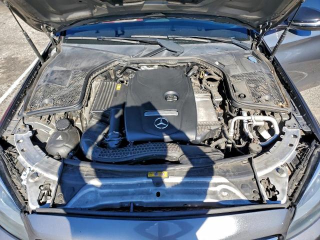 Mercedes-Benz C-Class 300 Image 3