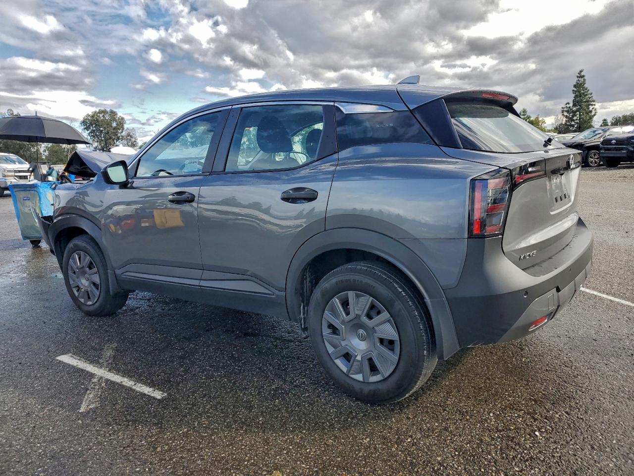 Nissan Kicks S Image 9