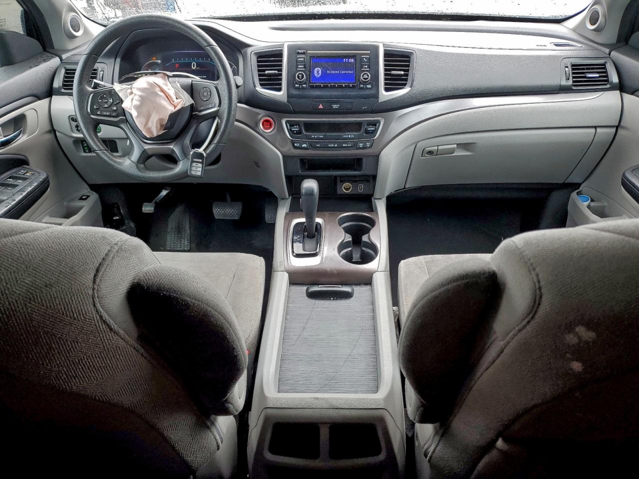 Honda Pilot Lx Image 13