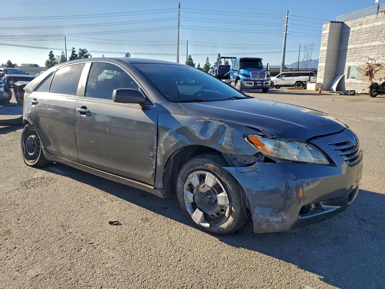 Toyota Camry Ce Image 3