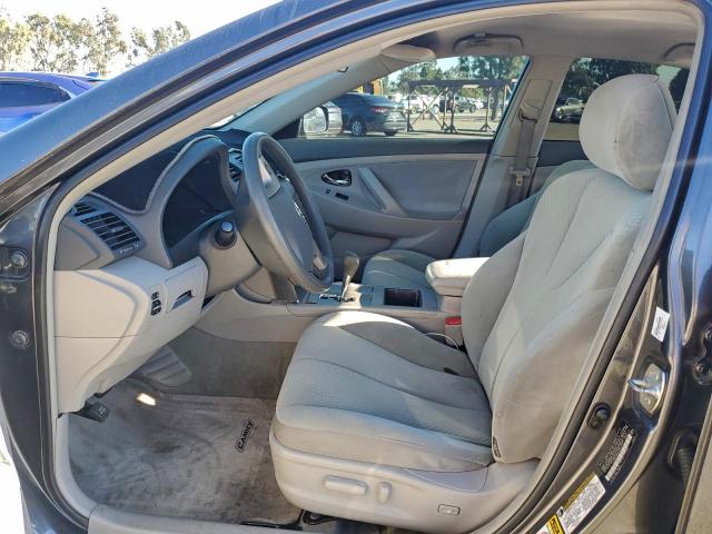 Toyota Camry Ce Image 7