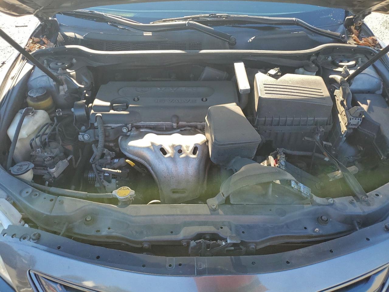 Toyota Camry Ce Image 6