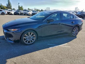  Salvage Mazda 3