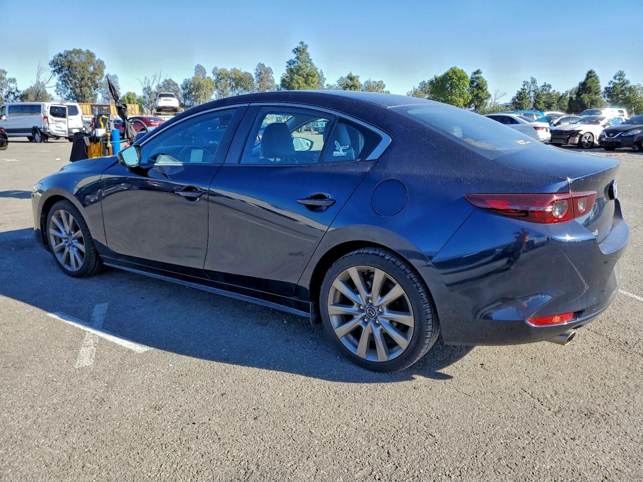 Mazda 3 Select Image 11