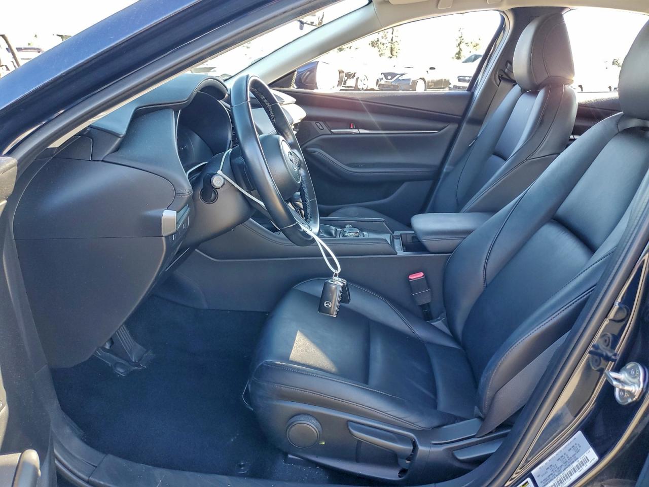 Mazda 3 Select Image 10