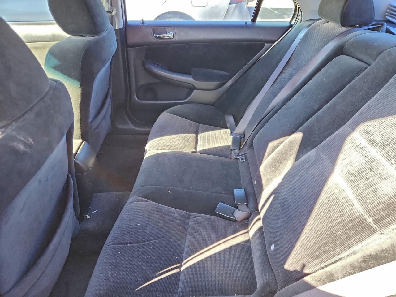 Honda Accord Lx Image 8