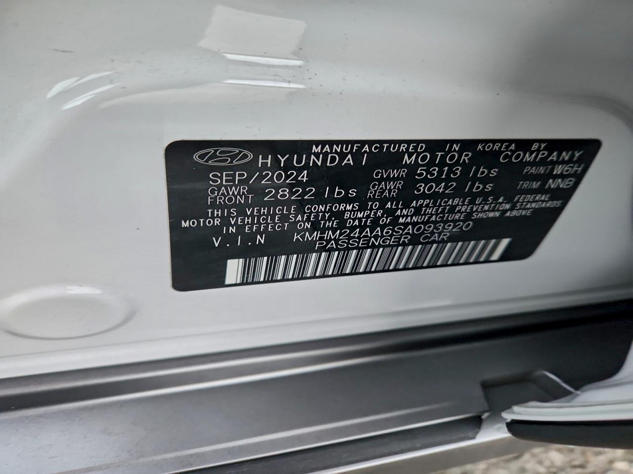 Hyundai Ioniq Se Image 11