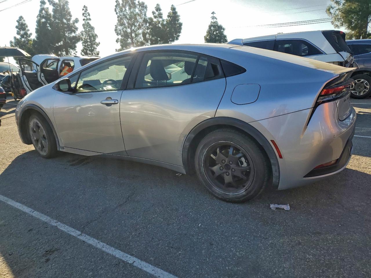 Toyota Prius Le Image 6