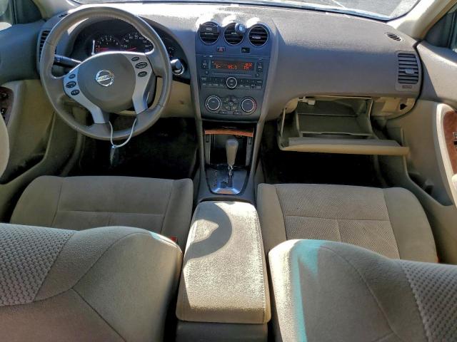 Nissan Altima 2.5 Image 4