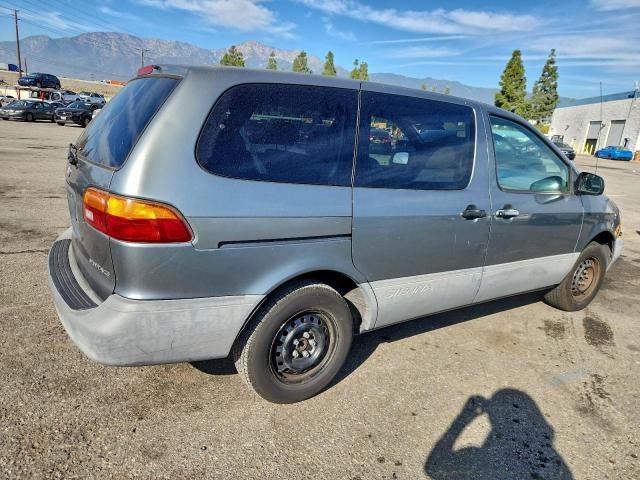 Toyota Sienna Ce Image 12