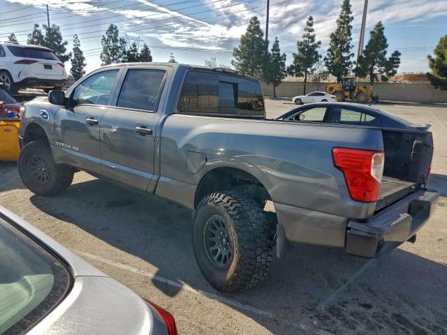 Nissan Titan S Image 6