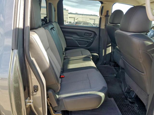 Nissan Titan S Image 10