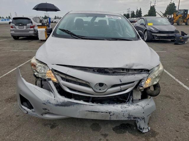 Toyota Corolla Base Image 5