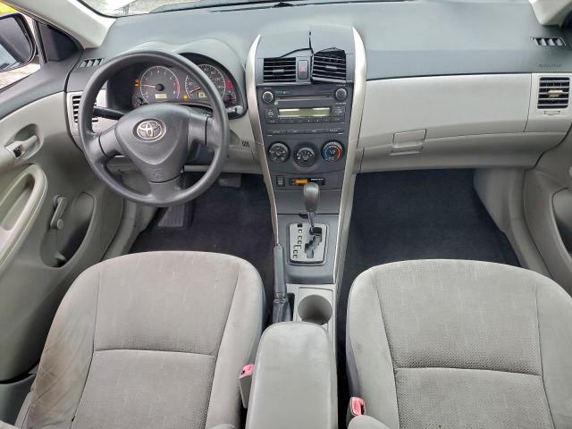 Toyota Corolla Base Image 8