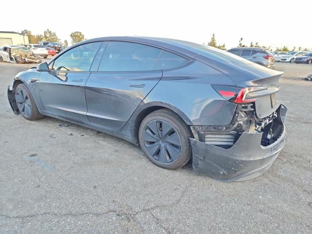 Tesla Model 3 Image 3