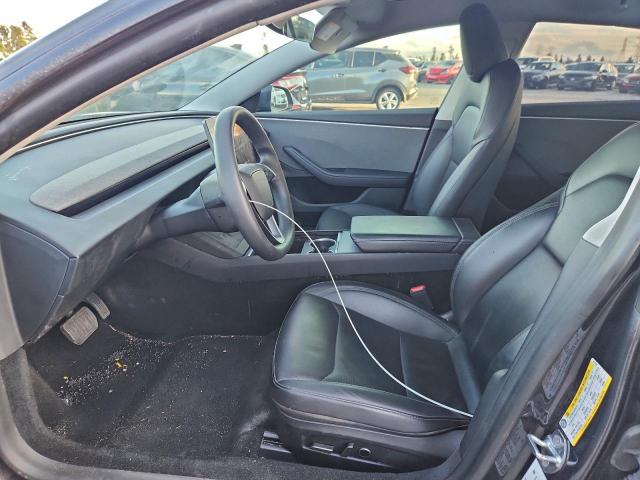 Tesla Model 3 Image 6