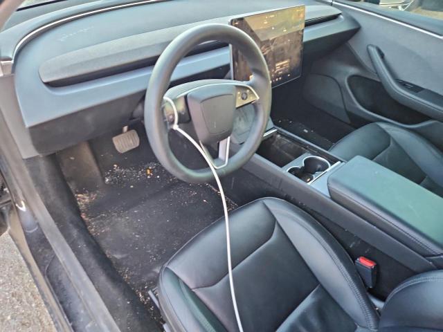 Tesla Model 3 Image 10