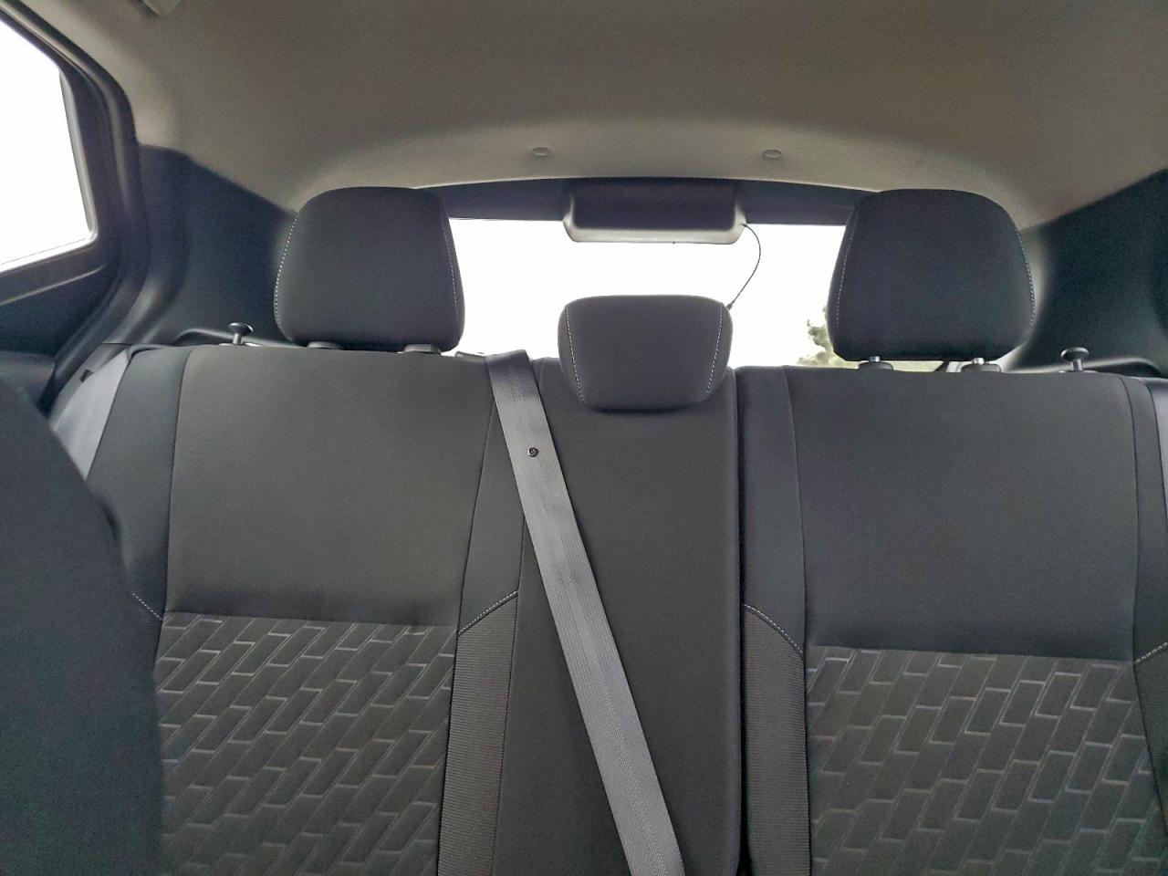 Nissan Kicks Sv Image 8