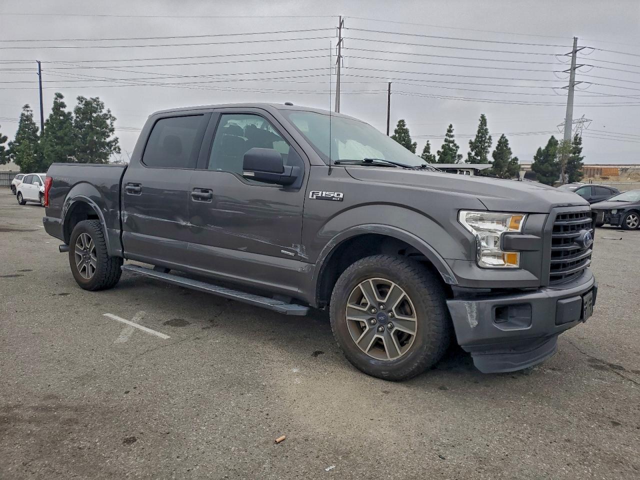 Ford F-150 Supercrew Image 5