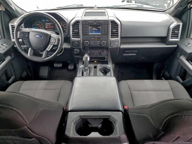 Ford F-150 Supercrew Image 12