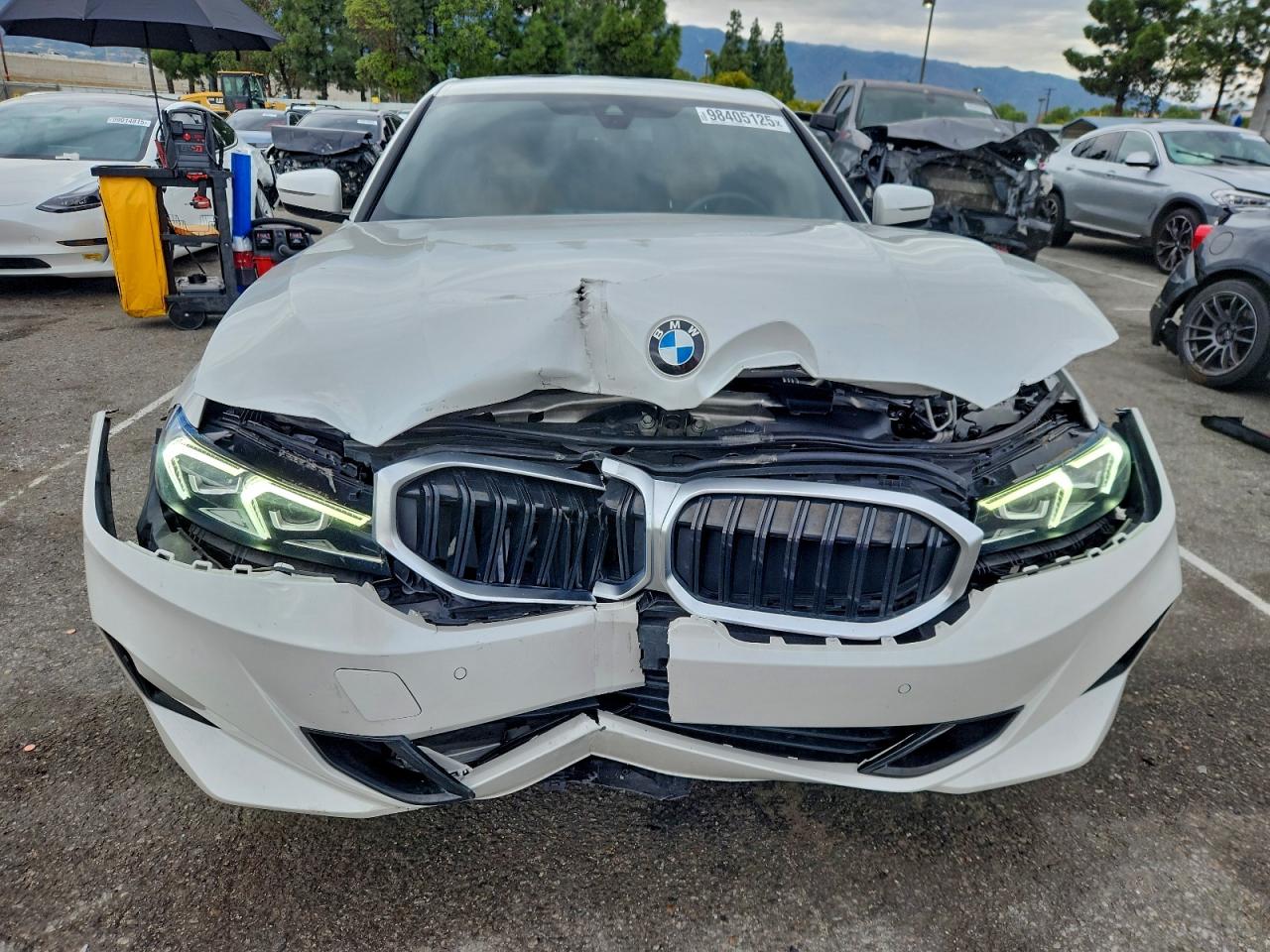 BMW 3 Series Image 4