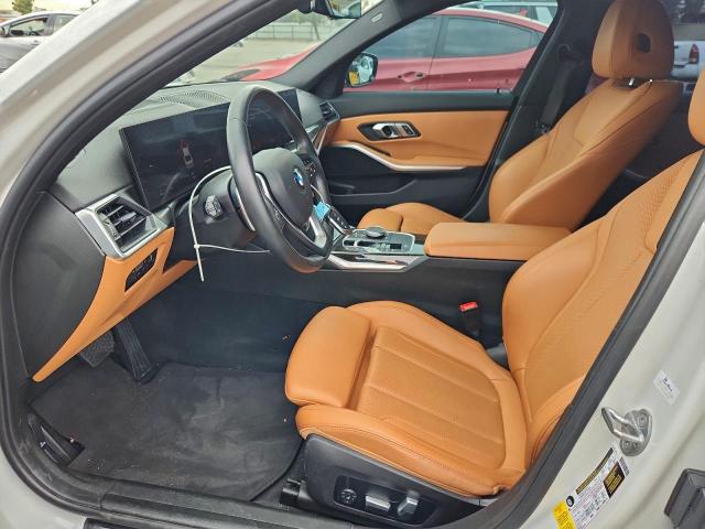 BMW 3 Series Image 12